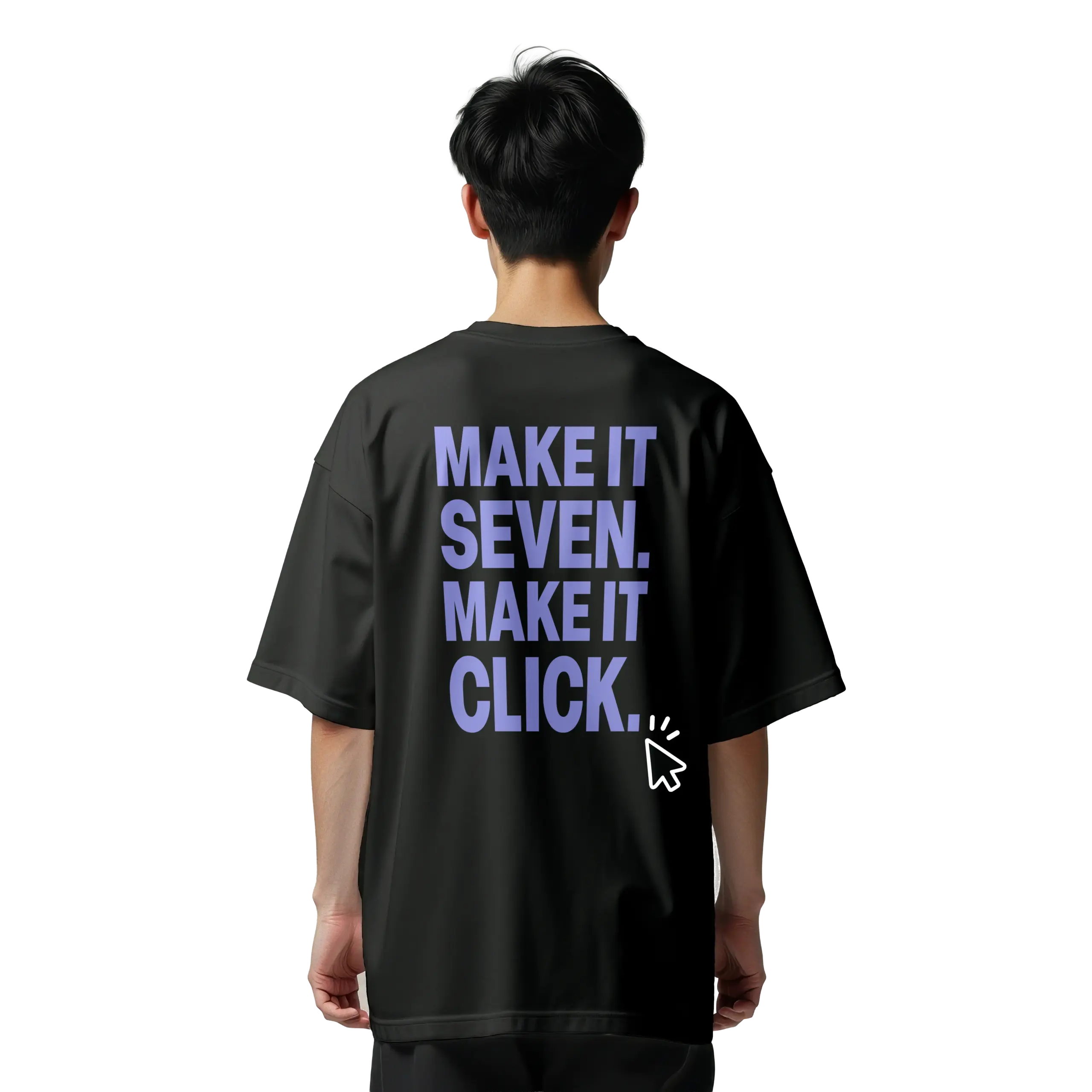 Mężczyzna w czarnej koszulce z nadrukiem Market Seven Make It Click